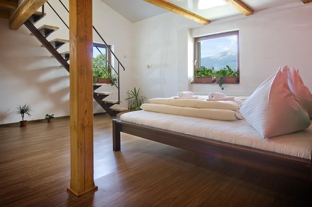 Penzion Rogalo Svit Chambre photo