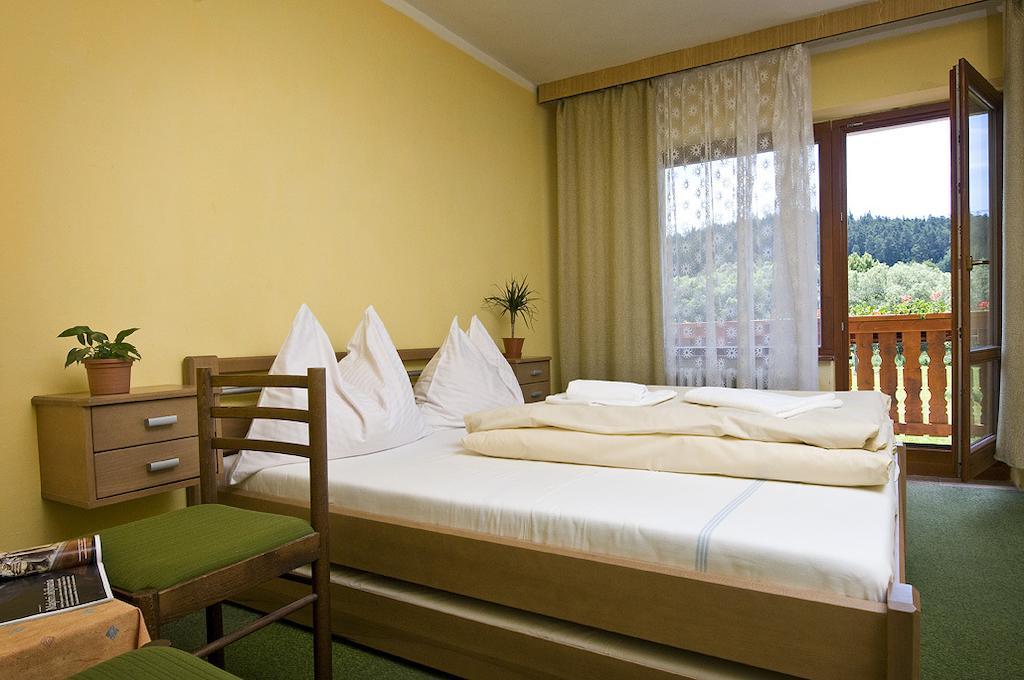 Penzion Rogalo Svit Chambre photo