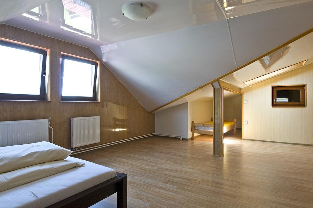 Penzion Rogalo Svit Chambre photo